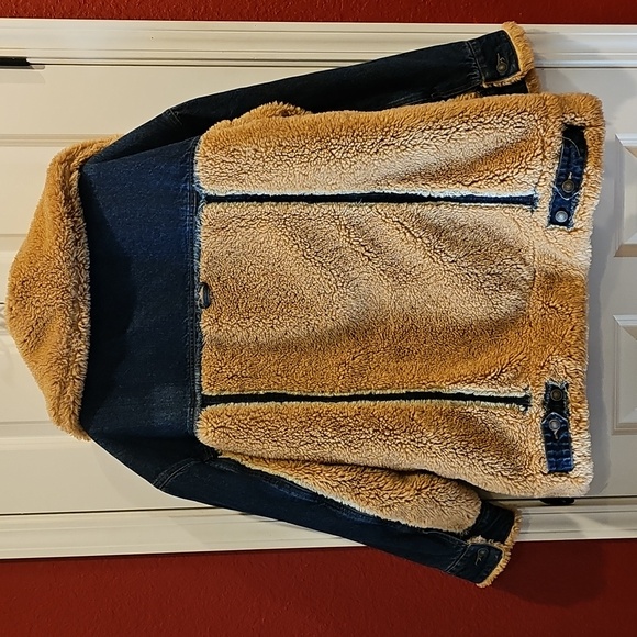 FREE PEOPLE Holly Cozy Denim Jacket sz M Women's Faux Shearling Fur Jean - Picture 5 of 10